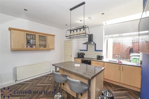 242 Denton Lane, Chadderton, Oldham, OL9 8PE