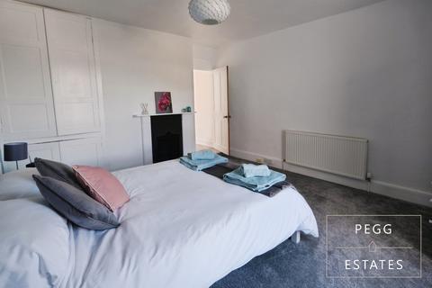 2 bedroom end of terrace house for sale, Torquay TQ2
