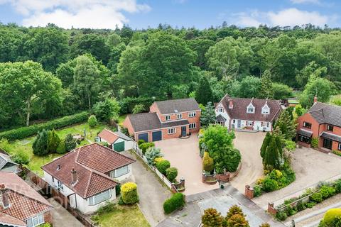 3 bedroom detached house for sale, Heath Road, Thorpe End, Norwich