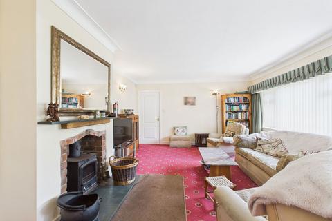 11 Everard Close, Scarisbrick, Ormskirk, L40 9QJ