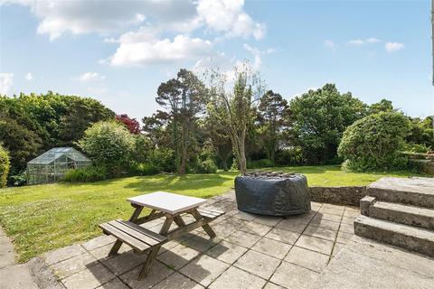 undefined, Mabe Burnthouse TR10