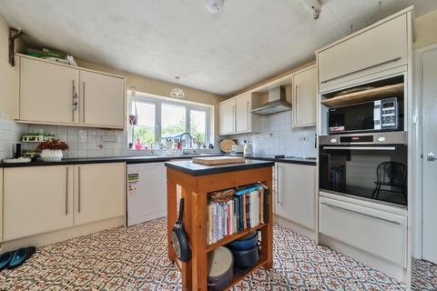 3 bedroom detached bungalow for sale, Carreghofa, Llanymynech