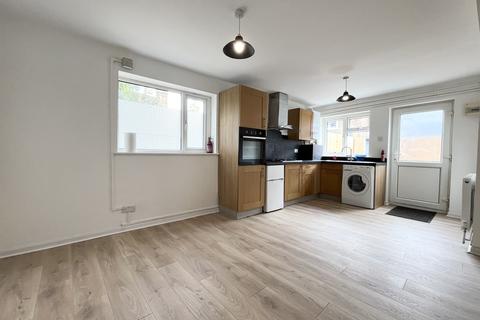1 bedroom flat to rent, London Road, PETERBOROUGH PE2