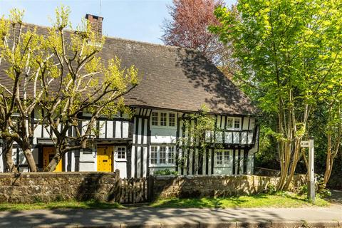 4 bedroom semi-detached house for sale, Albourne Road, Hurstpierpoint BN6