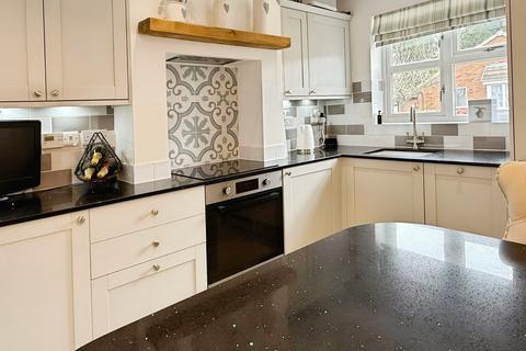 25 Anthony Drive, Thurnby, Leicester, LE7 9RA