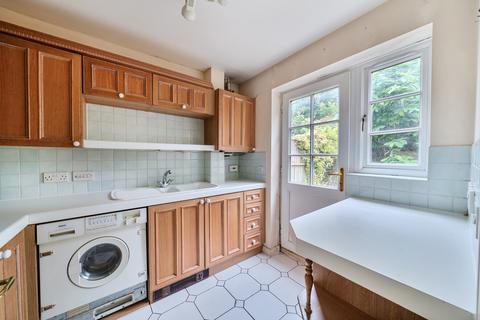 2 bedroom end of terrace house for sale, Aspen Square, Weybridge, Surrey, KT13