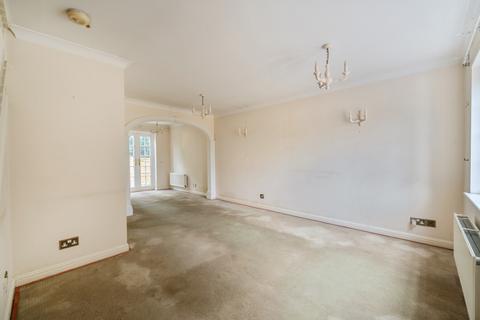 2 bedroom end of terrace house for sale, Aspen Square, Weybridge, Surrey, KT13