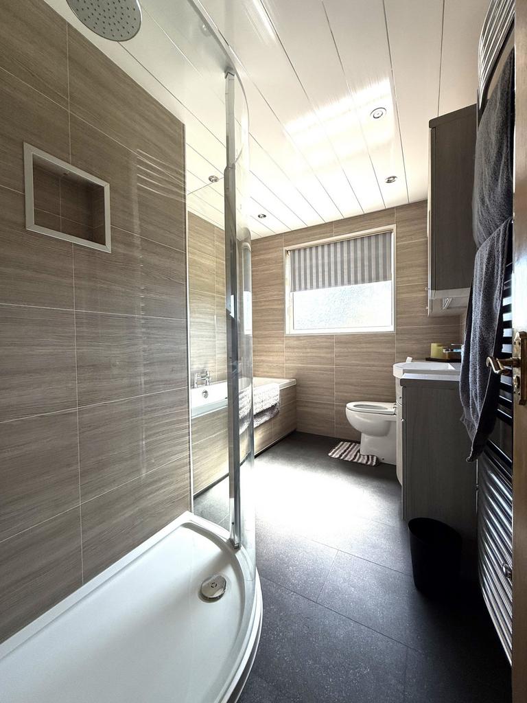 22 Annerley Road, Annan, DG12 6 HF - Braidwoods Sol