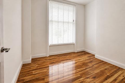 1 bedroom apartment to rent, High Street, London, SE25