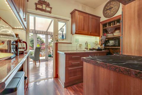 106 Central Avenue, Southend-on-sea, SS2 4DZ