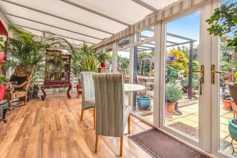 106 Central Avenue, Southend-on-sea, SS2 4DZ