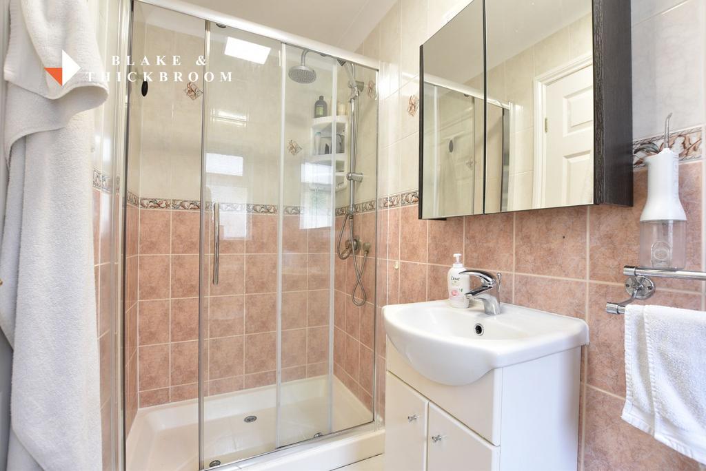En suite shower room