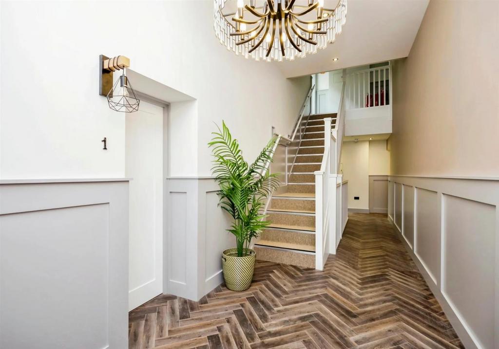 GV, COMMUNAL ENTRANCE.jpg