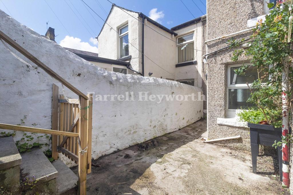 Rear yard 3