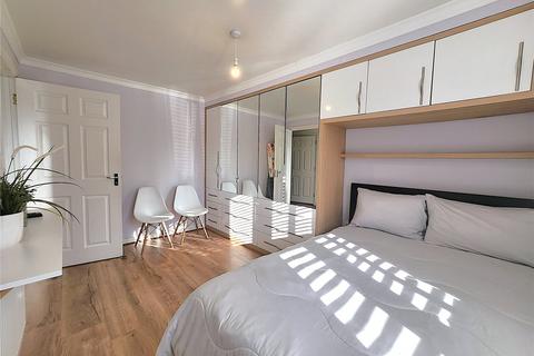 136 Battery Road, London, SE28 0JQ