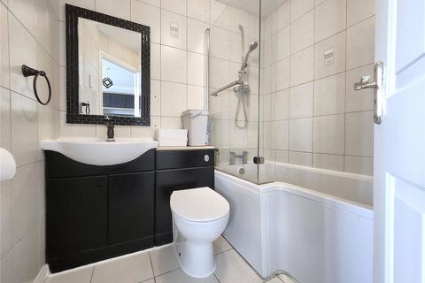 136 Battery Road, London, SE28 0JQ