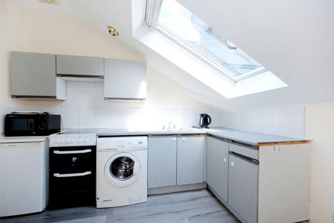 2 bedroom flat to rent, Exchange Street, City Centre, Aberdeen, AB11