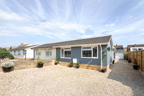 18 Malcolm Gardens, Polegate, BN26 6PN