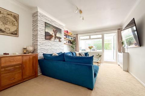 18 Malcolm Gardens, Polegate, BN26 6PN