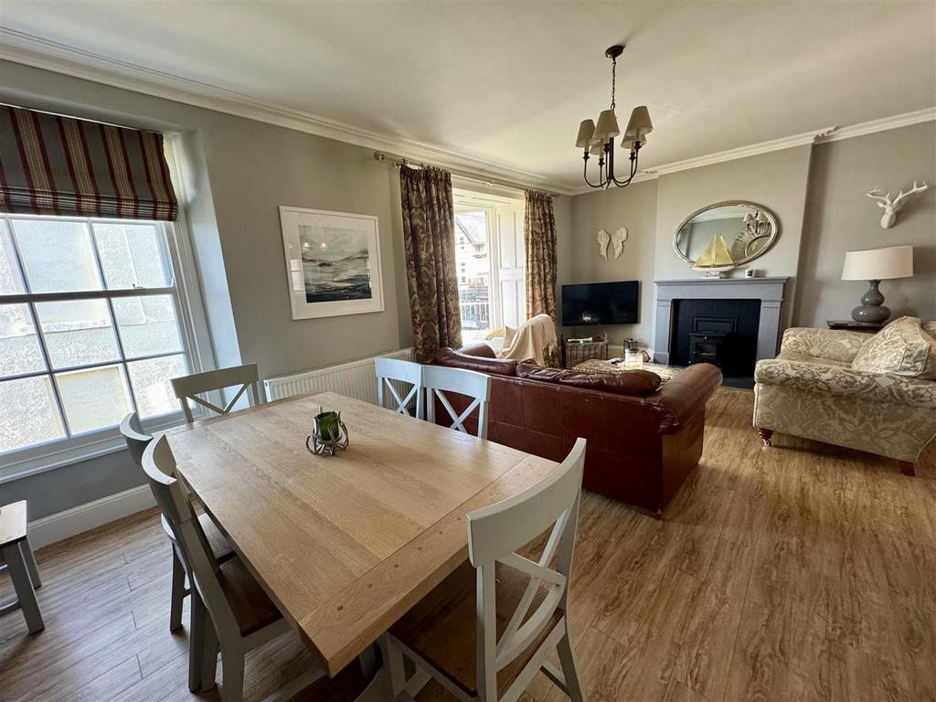 Dining Room/Lounge