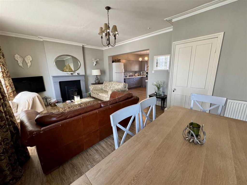 Dining Room/Lounge