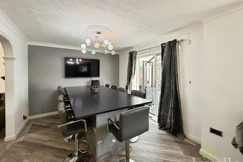 5 bedroom detached house for sale, Farrington Crescent, Lincoln LN6