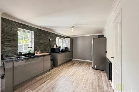 5 bedroom detached house for sale, Farrington Crescent, Lincoln LN6