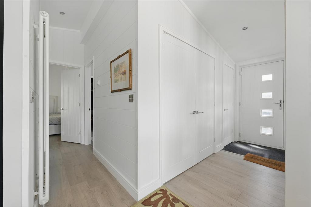Herne Lodge004.jpg