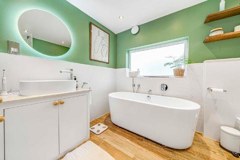 67 Hopton Road, London, SW16 2EL