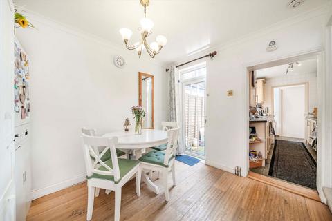undefined, Staines Road, Twickenham TW2