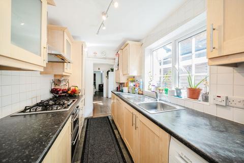 undefined, Staines Road, Twickenham TW2