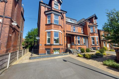 Victoria Crescent, Eccles, M30