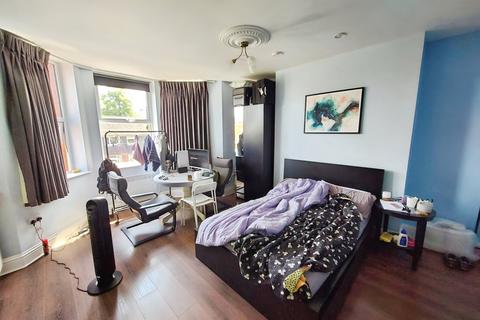 undefined, Victoria Crescent, Eccles, M30