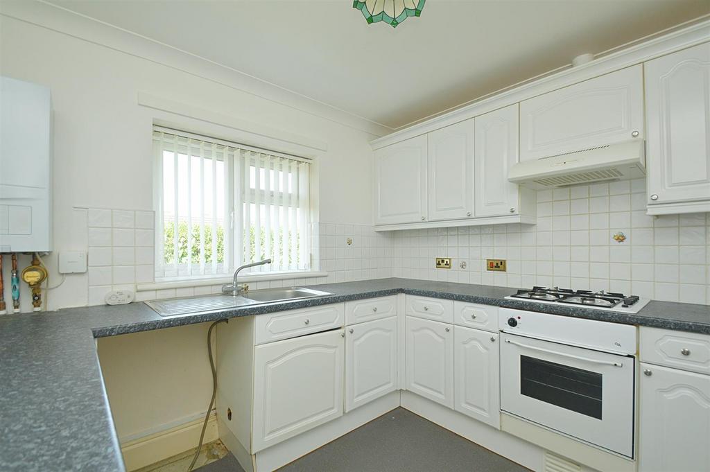 Resized Kitchen1.jpg