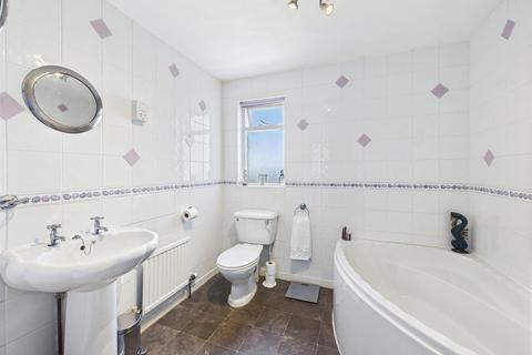 69 Channel View, Ilfracombe, EX34 9PU