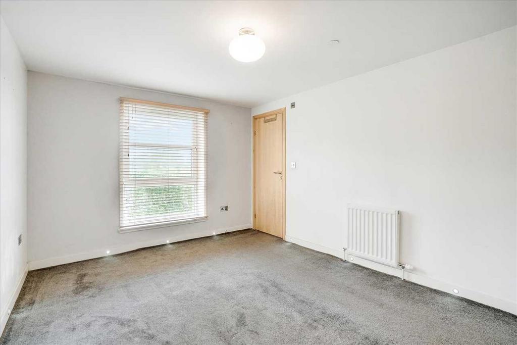 Bedroom One (3)