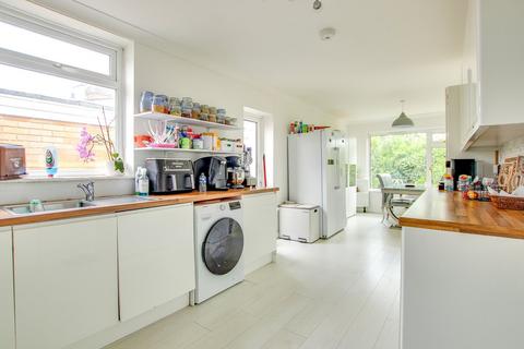 3 bedroom bungalow for sale, Arran Way, Walkford, Christchurch, BH23