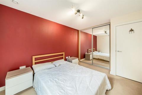 Flat 30, 2 Devizes Street, London, N1 5DY