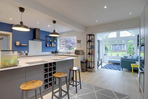 4 bedroom detached house for sale, Uplands Road, Caversham