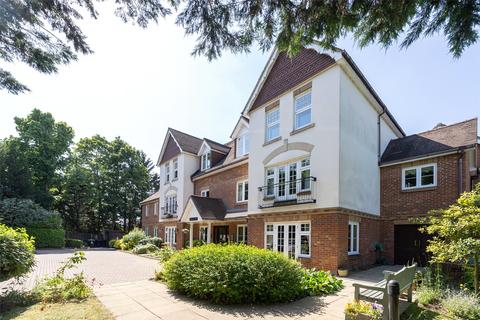 2 bedroom apartment for sale, Epsom Road, Leatherhead, Surrey, KT22