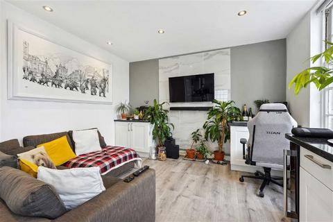 1 bedroom flat for sale, Clapham Road, London SW9