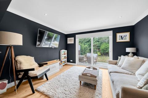 14 Parkside Close, London, SE20 7HQ