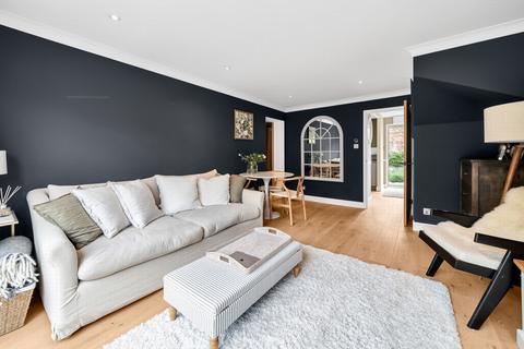 14 Parkside Close, London, SE20 7HQ