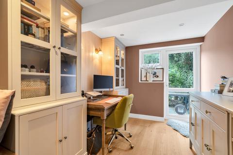 14 Parkside Close, London, SE20 7HQ