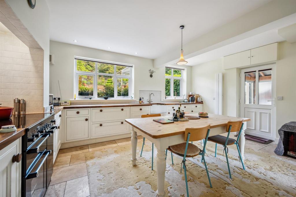 Kitchen-Diner towards rear entrance.jpg