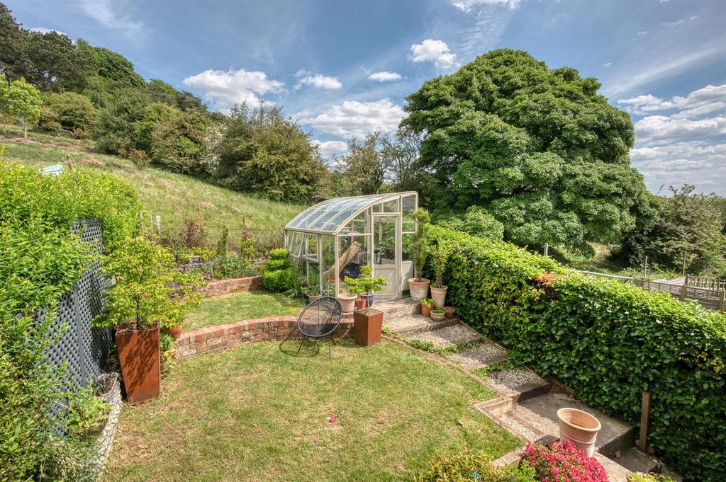 Rear Garden  .jpg