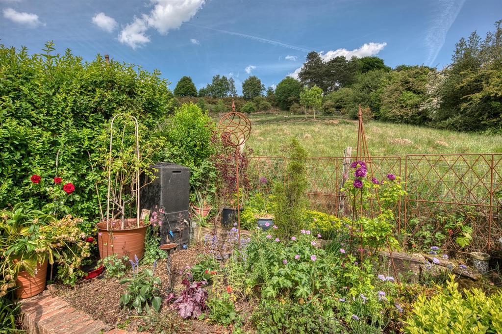 Rear Garden - flower beds.jpg