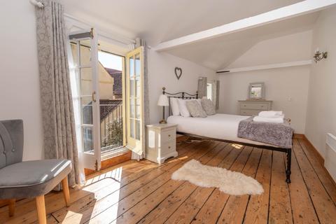 Blackbird Barn, 50 High Street, Wells-next-the-sea, NR23 1EN