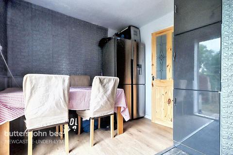 29 Bath Road, Newcastle, ST5 6QX