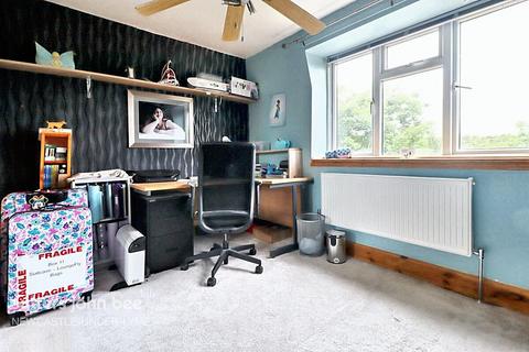 29 Bath Road, Newcastle, ST5 6QX